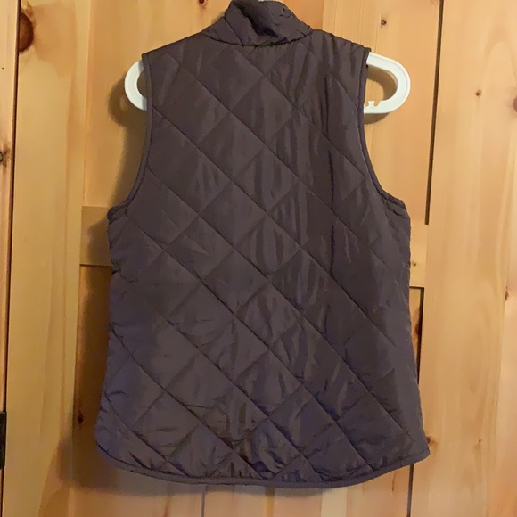 NEW Maurices Reversible Sherpa/Quilted Vest - Picture 7 of 12